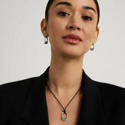 Online Crosby Short Pendant Necklaces